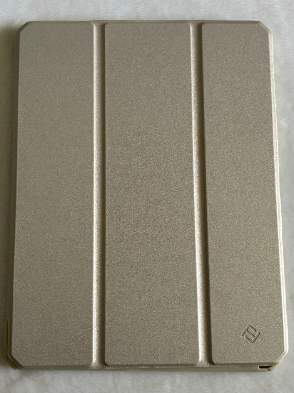 Starlight slim Ipad A16 case with pencil holder